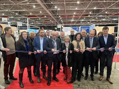 URBEST 2026 - coupé du ruban inaugural